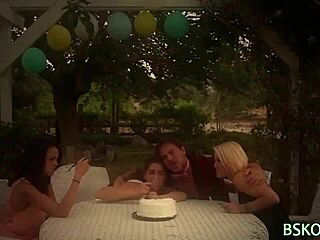 Ash Hollywood Rims a Willing Partner