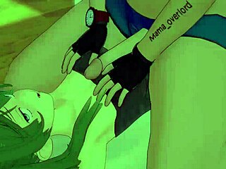 UBEL MUY CALIENTE SOLO LLEVA SU TOALLA PARA COGER