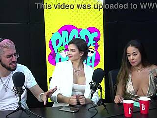 ela voltou novinha, peito gostoso, bem safada... white fairy in hot lesbian action