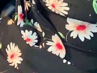 Greluda, 18, sucks pussy and licks tits intensely.