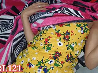 indian simran gf fucked at night by