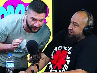 ela voltou novinha, peito gostoso, bem safada... white fairy in hot lesbian action