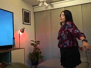 i saw nataly and linda dancin and takin off their clothes, they look so sexy