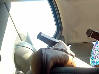 man, her tight panties showin’ under that skirt, so hot!