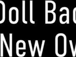 yo, how's maxine x handling that huge dildo?