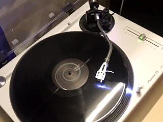 seeks internetspb for oral fun with monster cocks