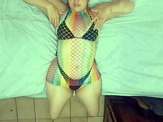 Huge booty amateur girlfriend tries 69 and facesitting in homemade clip. It's wild!