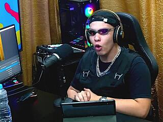 Flora vip flashes her tits on podcast, ruan shows his dick back?