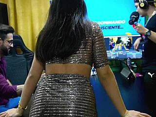 Girlfriend gives intense handjob on podcast