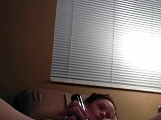 i'm masturbating with toys, redhead solo fun... oops, forgot the lube