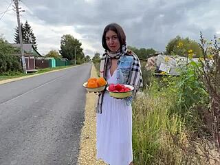 Farmer Girl Shows Juicy Skills In Outdoor Action