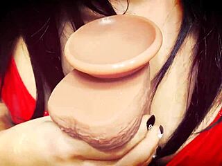 Girl gives CLOSE-UP blowjob EARLY MORNING, cum in mouth