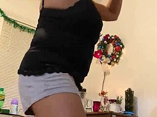 hey anna maria, wanna show off those sexy dominican milf curves in shorts?