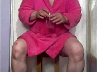 Hey, got any pee for me to play with? 😜