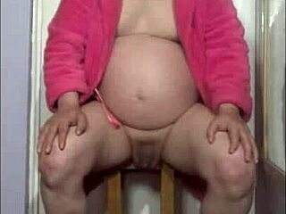 Hey, got any pee for me to play with? 😜