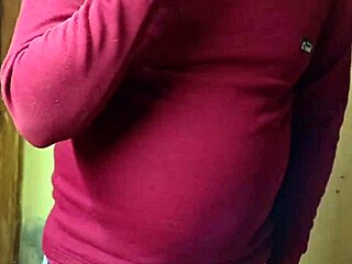 Indian bhabhi homemade cheating sex video with riding and blowjob