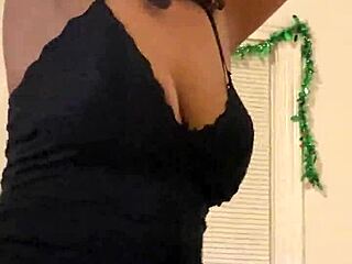 hey anna maria, wanna show off those sexy dominican milf curves in shorts?