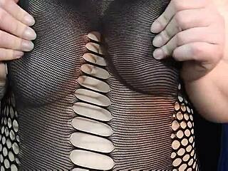 Kyra Hellfire's natural big boobs joi countdown 😏