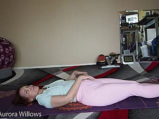 शेव्ड चूत