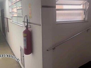 I helped my neighbor with her bag and scored big with sensual assfucking.