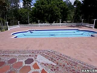 Colombian Babe With Big Tits And Ass Fucks Black Guy With Monster Cock