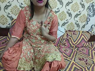 Hey, Indian stepmom caught pissing in clear Hindi audio video