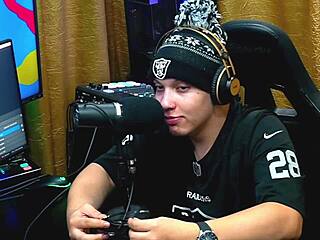 Ruan e Everton Olivrs suck Natasha Steffens' nipples she moans with excitement - podcast pópum no barraco completo no sheer red