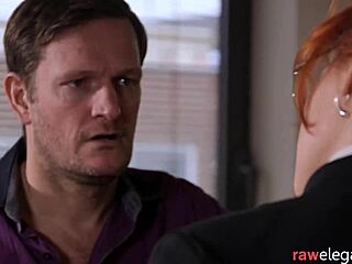 busty spex lesbo getting her pussy licked, wow! 😍