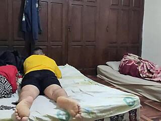 Went to my friend's house and ended up banging his hot mom unnoticed