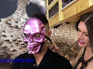 Look But Can't Touch Kitana Lure's Slave Domination