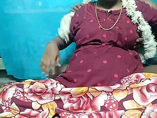 इंडियन विलेज गर्ल नाइटी में सेक्स के लिए वाइल्ड हुई