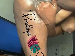 Ebony solo masturbation leads to intense squirting.