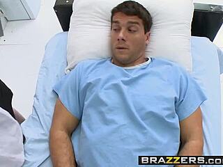 Veronica avluv feels cheating excitement in hospital roleplay