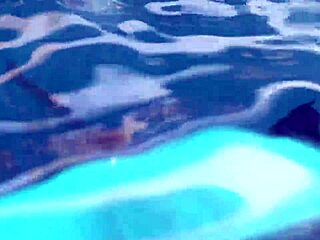 3D Animated Futa Sex in Pool with Lustful Girl Sucking