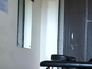 indian spa flashing cock in part 01