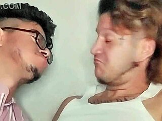 el chacal colombiano, did you feel that manoseada making you moan?