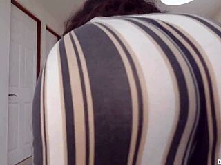 I finallly fuck dat big-assed milf from werk, oh god it's so gud