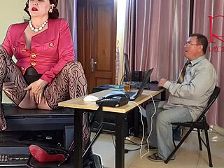 hey, giantess secretary teases boss with pussy play! 😍