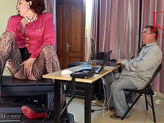 hey, giantess secretary teases boss with pussy play! 😍