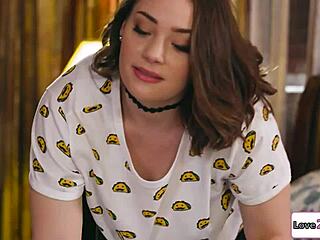 i'm the brunette toying my stepbro's gf's pussy with kisses