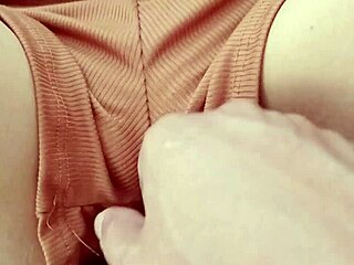 xxx, atrap� a mi hermanastra after class, finished on her clit