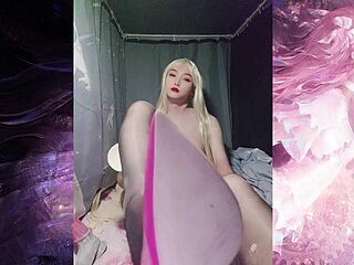 Wow, shemale Selena Sister masturbates big dick!