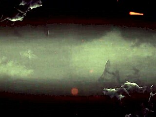 encara três no anal e bebe leitinho na taça