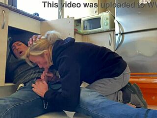 omg, hot wife sucks plumber in kitchen till cum fills her mouth... insane! 😍