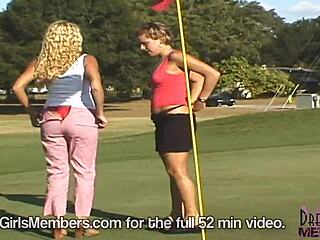 two bffs flashed fast food employees and one flashed back