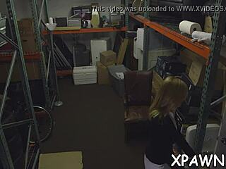 Amateur spreads her wet snatch for hardcore pounding in POV