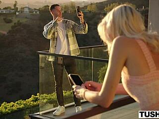 Influencer Kenna captivates her audience with engaging content