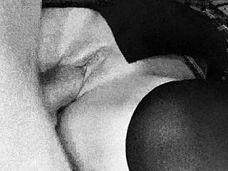 secretary seduces chief for that big annual prize bonus