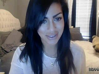 Briana Lee Performs Solo Masturbation On Webcam Show