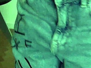 Skinny petite candie cross kneels for homemade facial blowjob cumshot